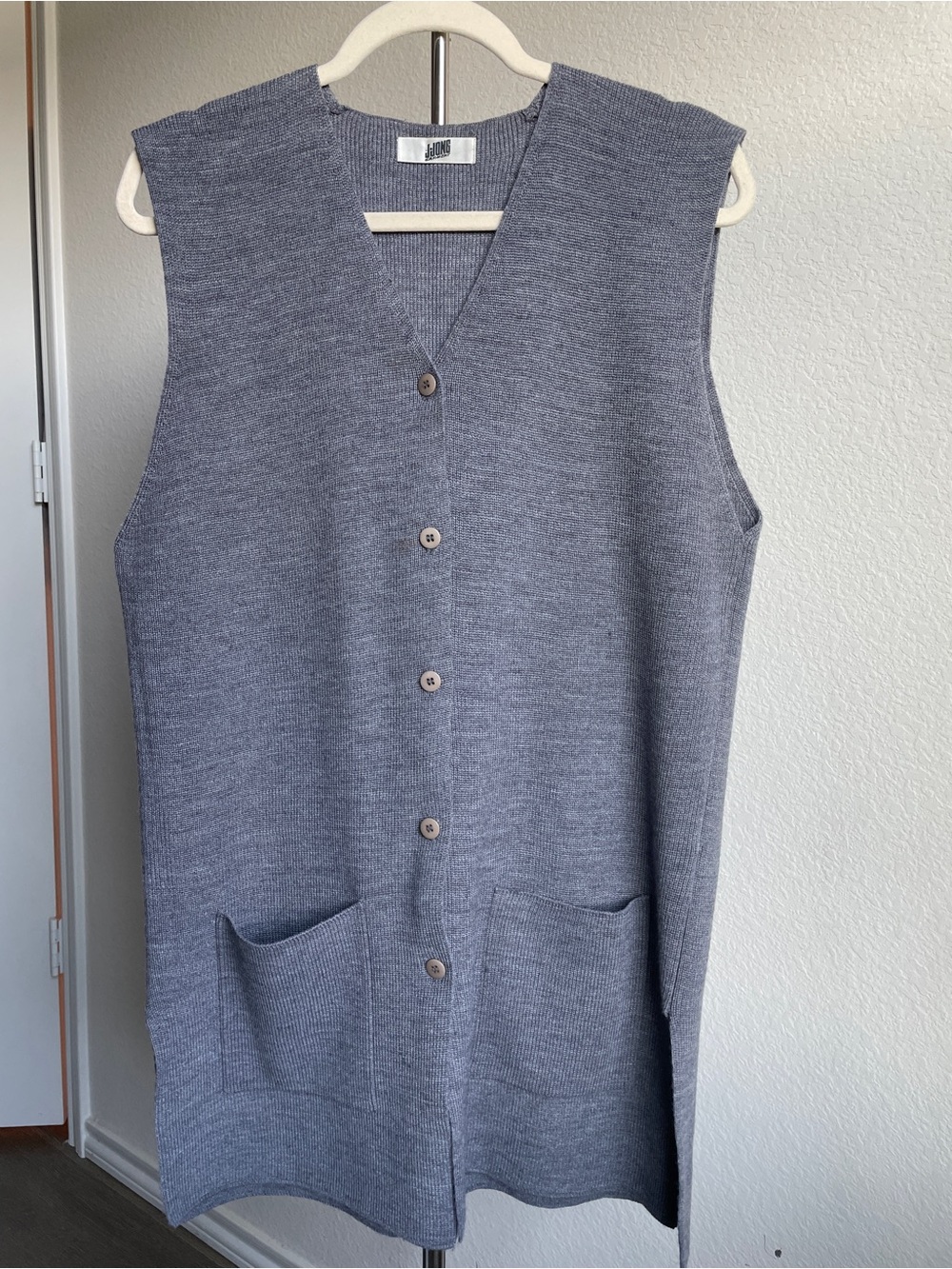 Women's Gray Wool Blend Button-Down Sleeveless Knit Vest